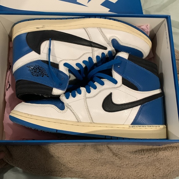 Travis Scott Fragments High - Picture 2 of 9